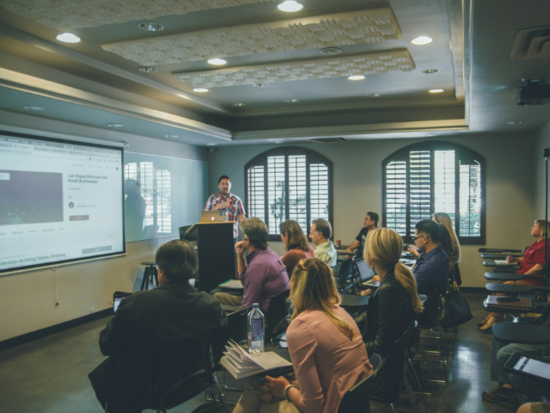 Tailor-made training courses or team-building measures